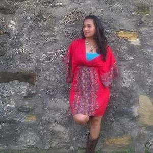 Meet your Posher, Mia